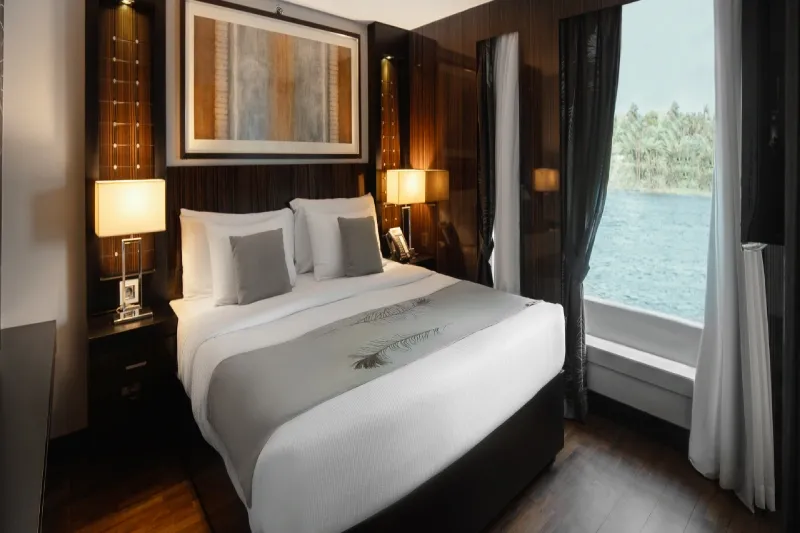 Luxurious suite overlooking Nile River