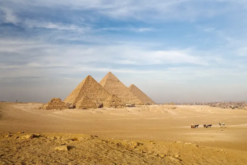 Egypt Adventure Tours to Pyramids of Giza 