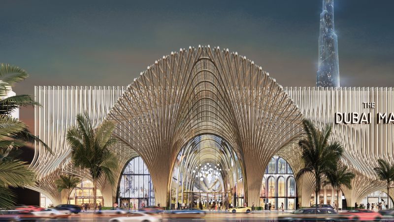Discover Dubai Mall with luxury shopping and entertainment