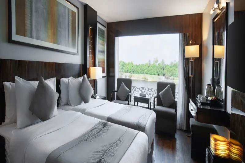 Modern double room cruise design