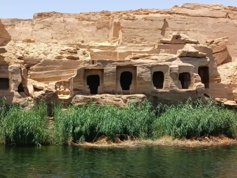 Sail to Gebel El Silsila with Orient Dahabiya