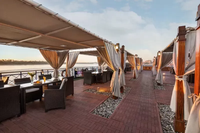 Watch the stunning Nile sunset from the Esmeralda Nile Cruise