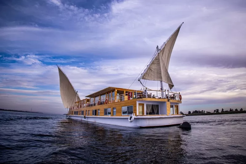 Akhnaton Dahabiya Nile View