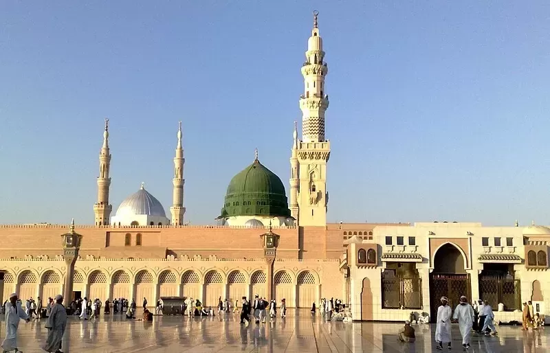 Al Masjid an Nabawi featured in 9 Days Saudi Arabia and Dubai Tour Package