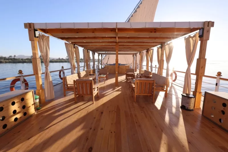 Scenic deck view on Akhnaton Dahabiya