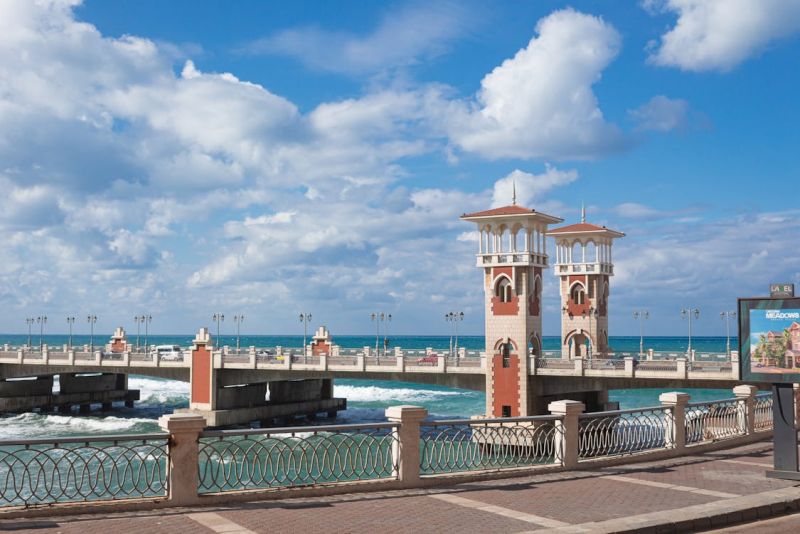 Capture stunning views at Stanley Bridge on your Alexandria day trip