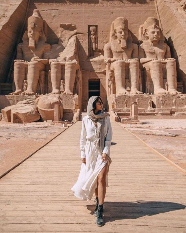 Luxury Egypt tour visiting the iconic Abu Simbel Temples