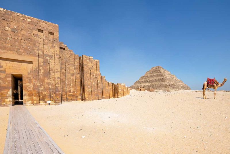Discover the ancient burial grounds of Saqqara included in a 5 Days Islamic Cairo Tour.