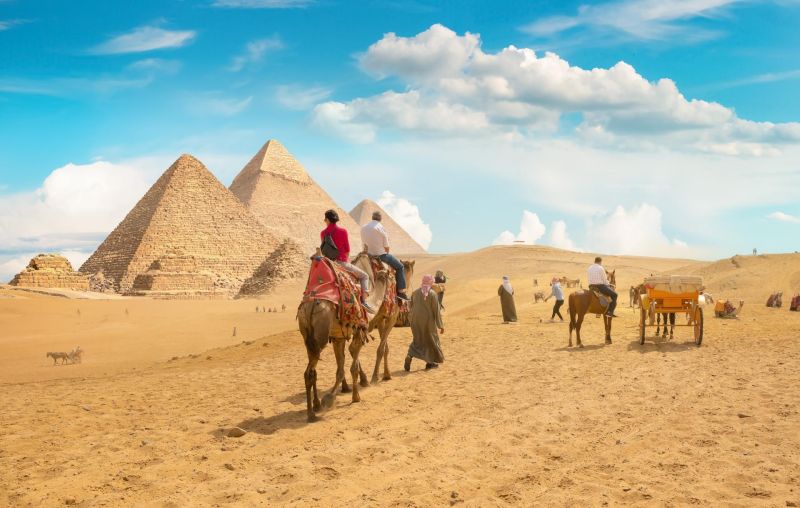 Dubai and Egypt Tour Package: Discover Dubai and Egypt With Nile Cruise
