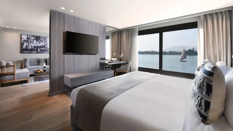 Luxury Bedroom Nile Cruise Suite